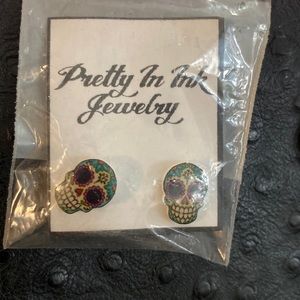 CANDY SKULL POST EARRINGS - PRETTY IN INK